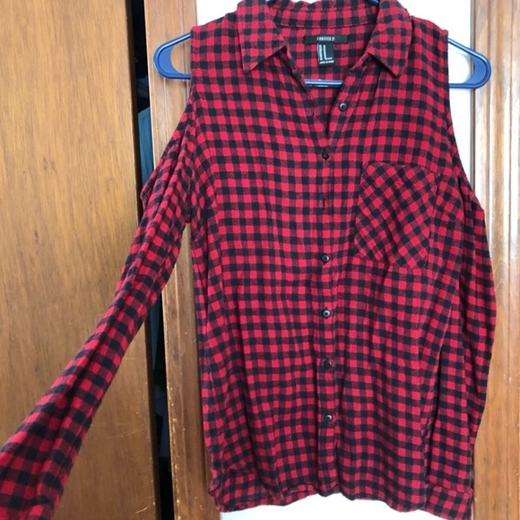 😘 Forever 21 Plaid Long Sleeve Shirt w/ cold shoulders red & black Sz- medium - Picture 1 of 9